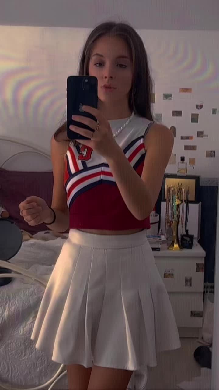 @emou🍒