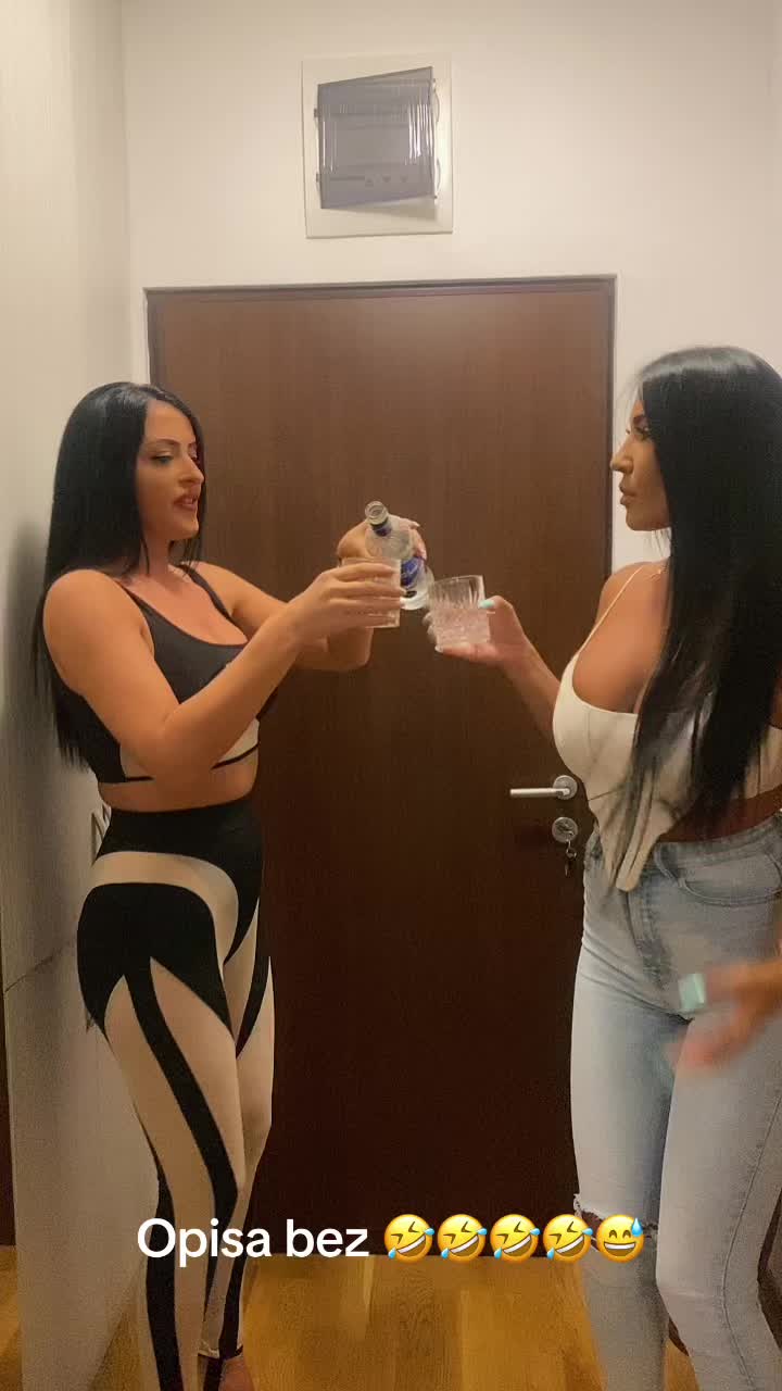 @Ana Knezevic 🇲🇪🇲🇪🇲🇪🇲🇪