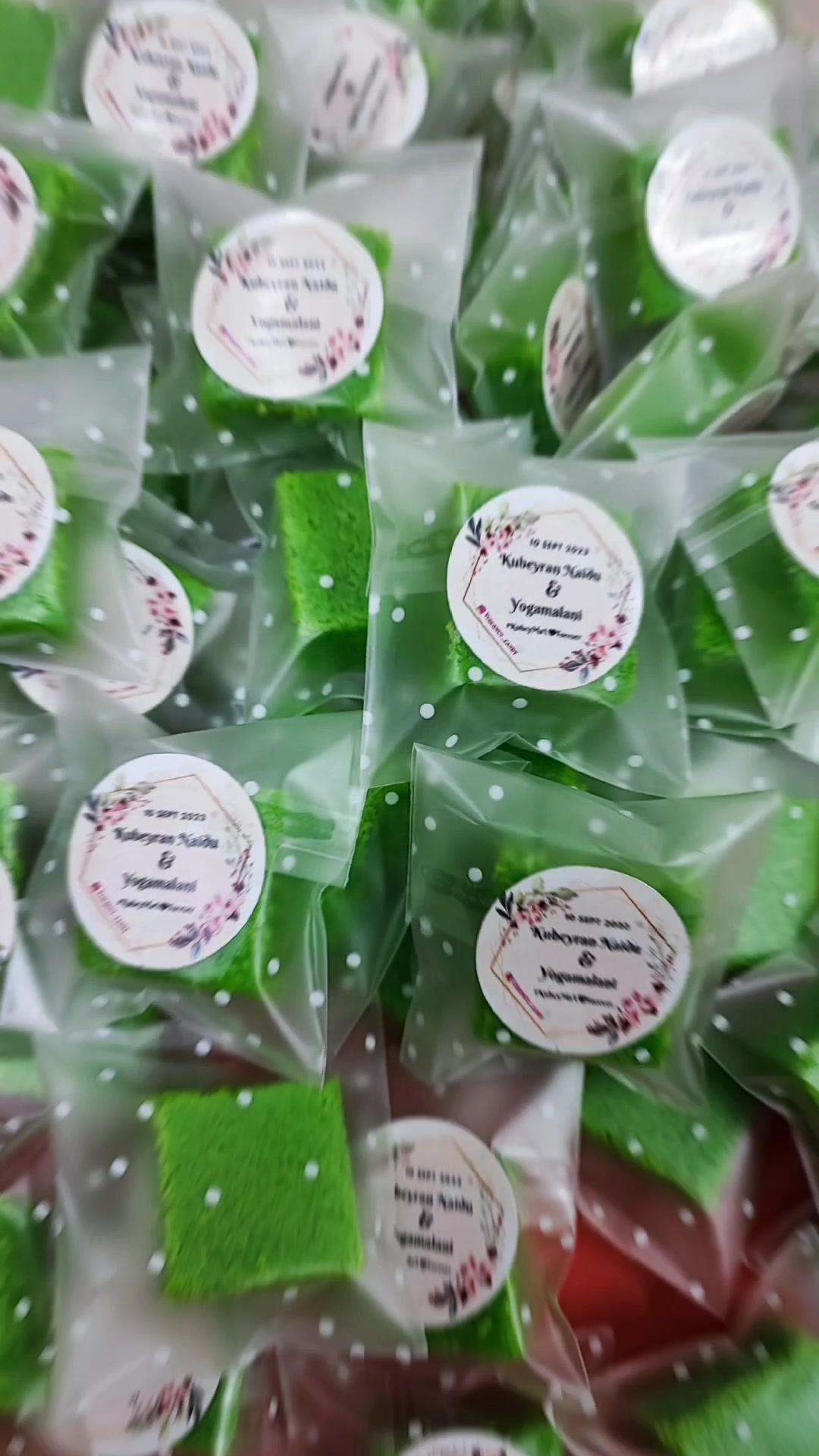 @Vcoconut Candy 🍒