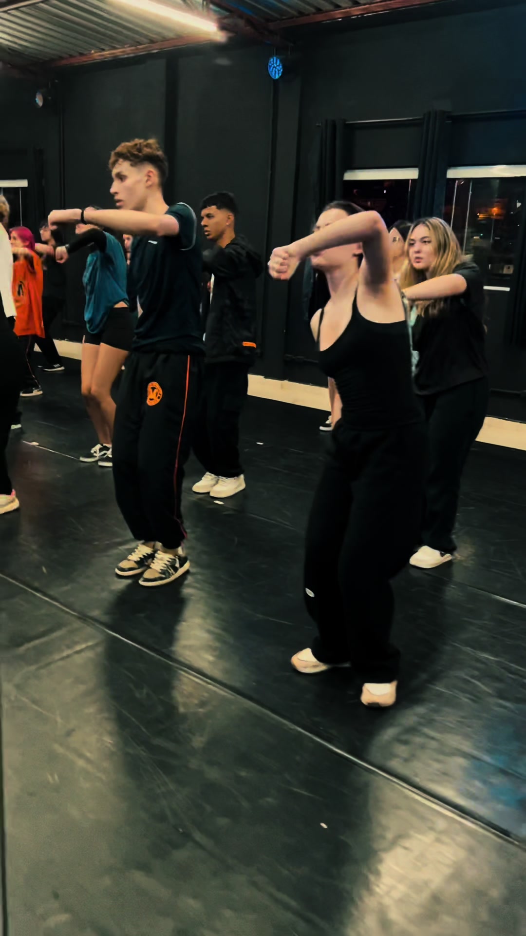 @Studio Magic Dance