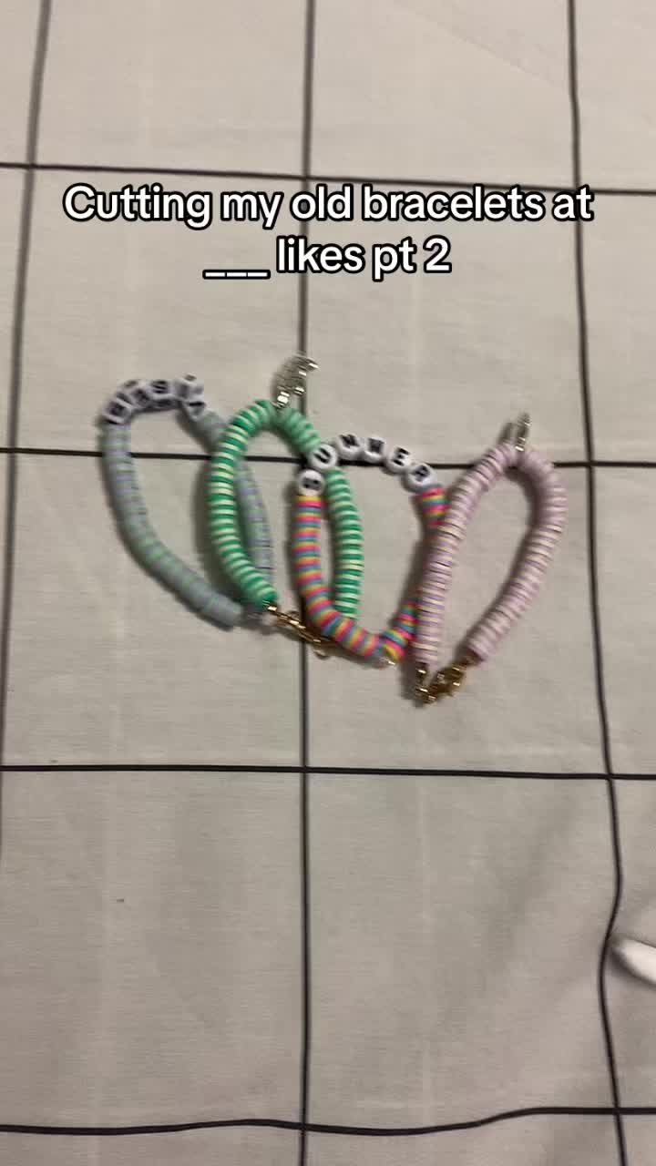 @Hibiscus Bracelets 🌺