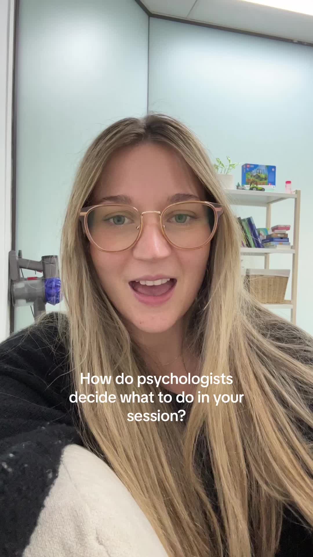 @Theanxiouspsych