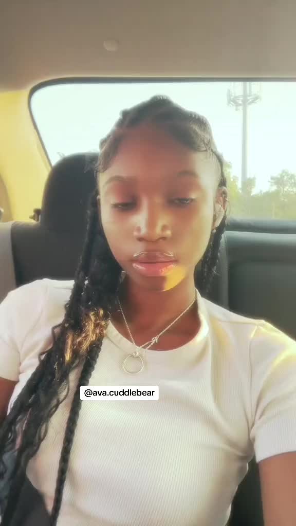 @Ava
