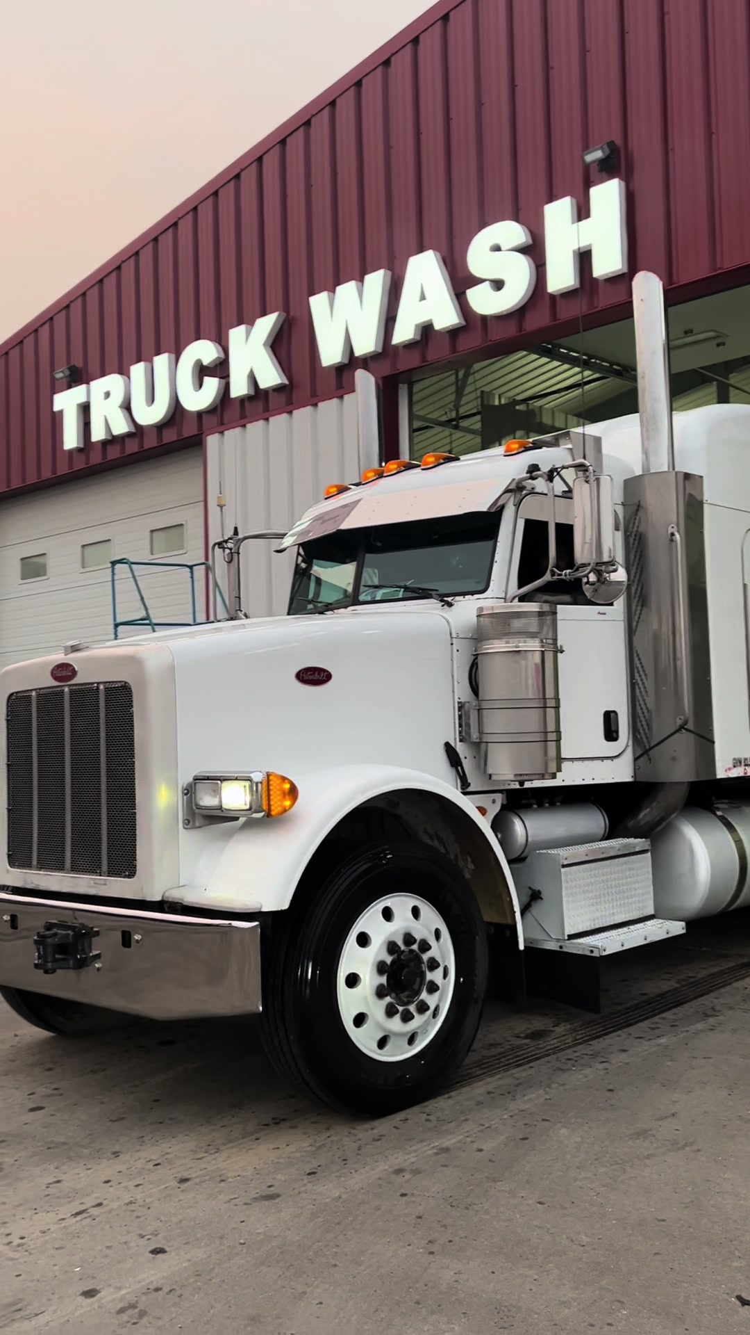 @NORTH STAR TRUCK WASH & LUBE