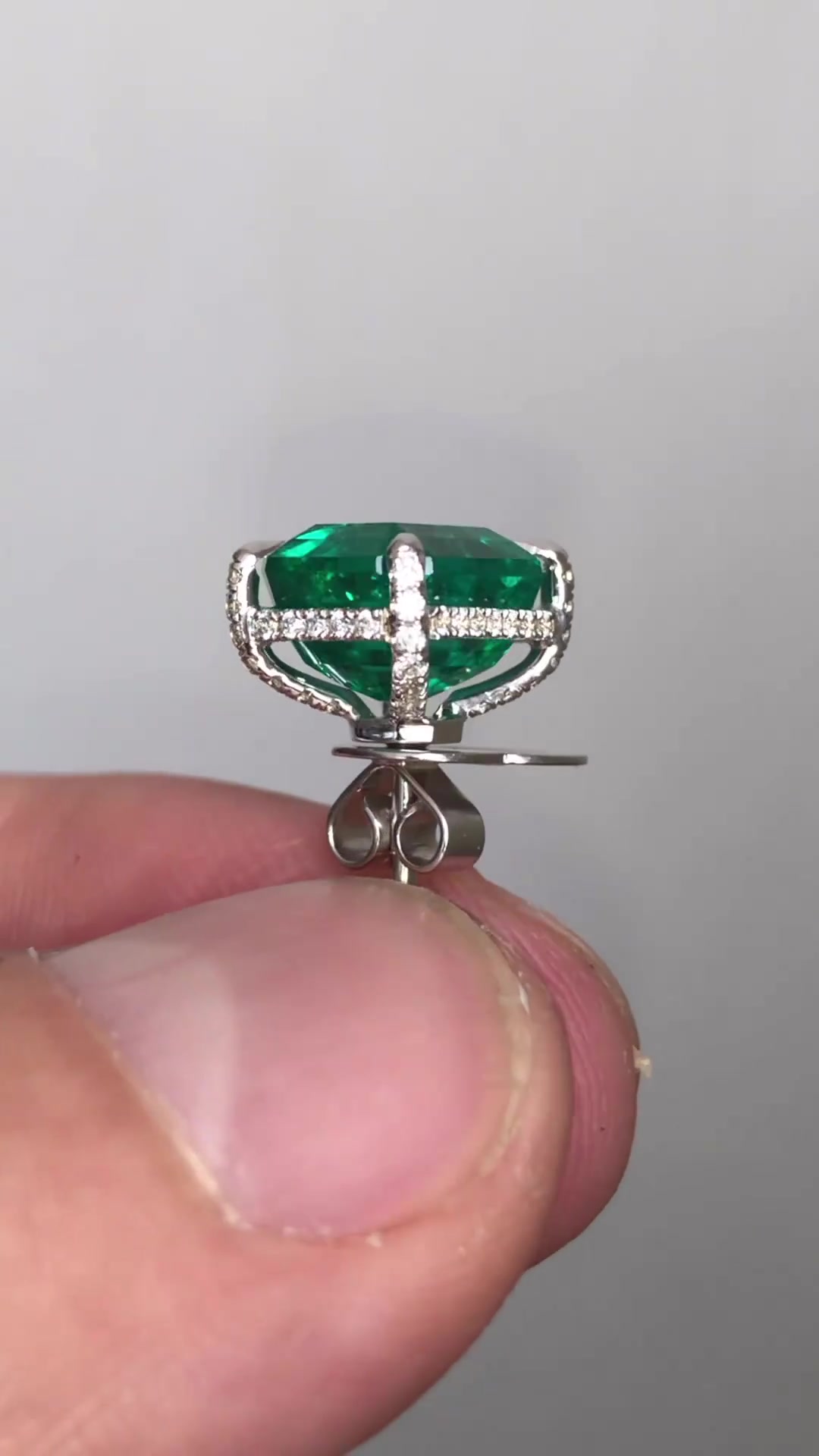 @muzoemerald