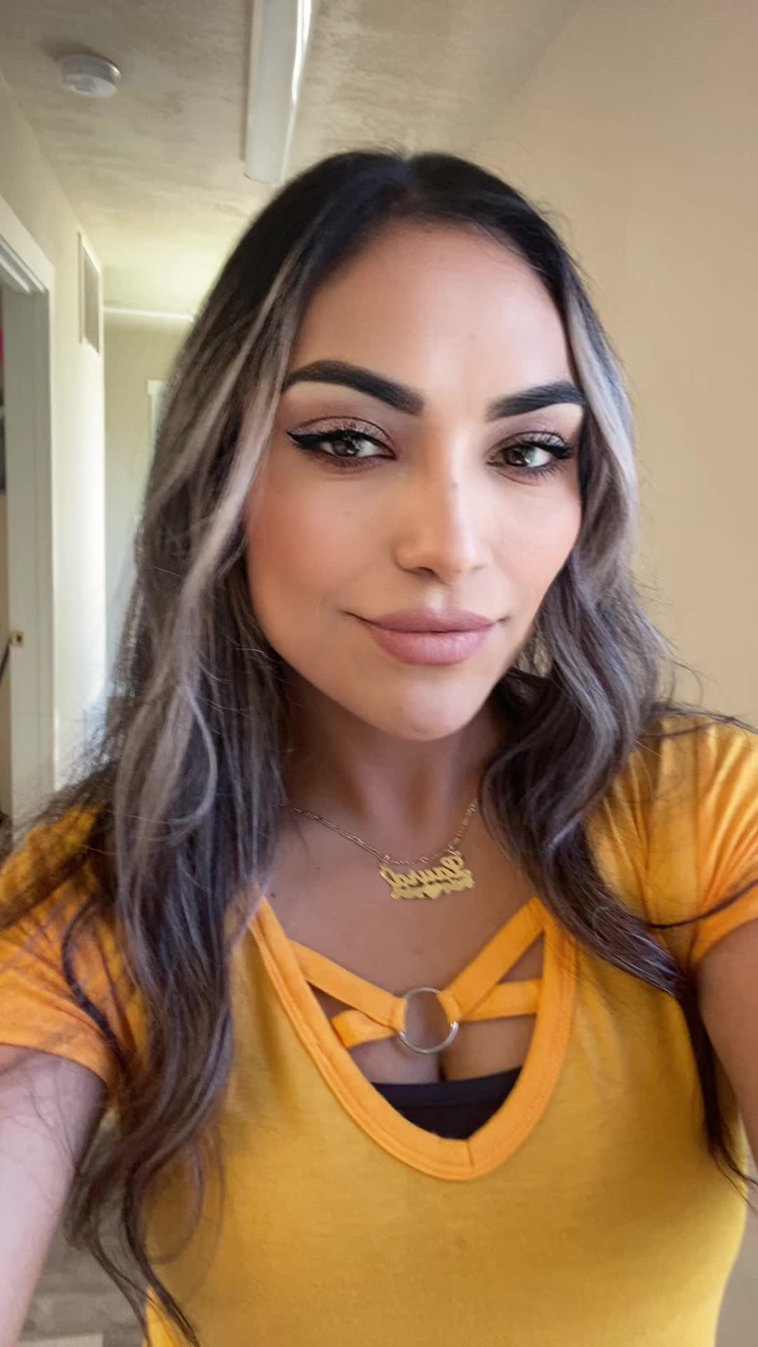 @Laury1