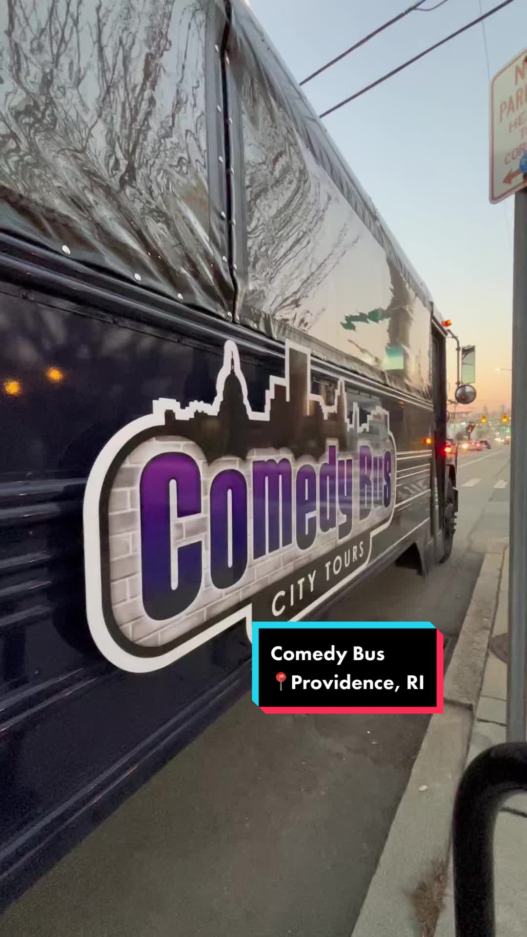 @Comedy Bus