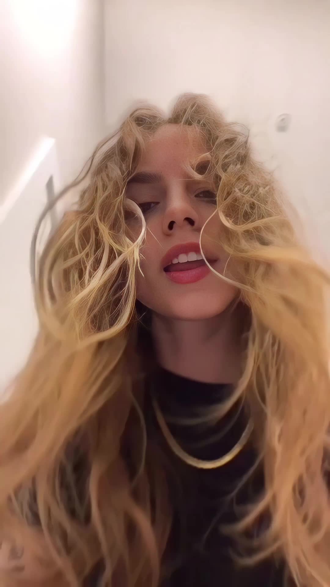 @𝐫𝐢𝐥𝐞𝐲 (𝟒𝟒𝟒)