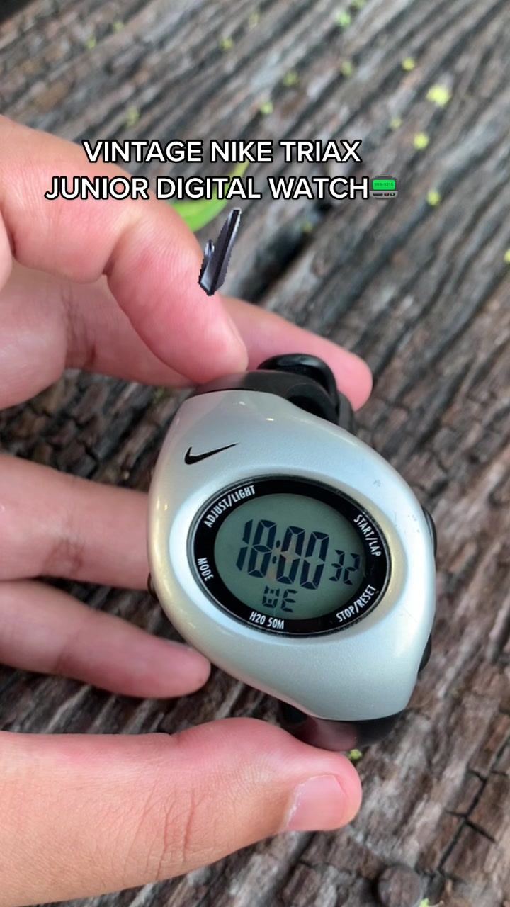 @Y2K WATCH