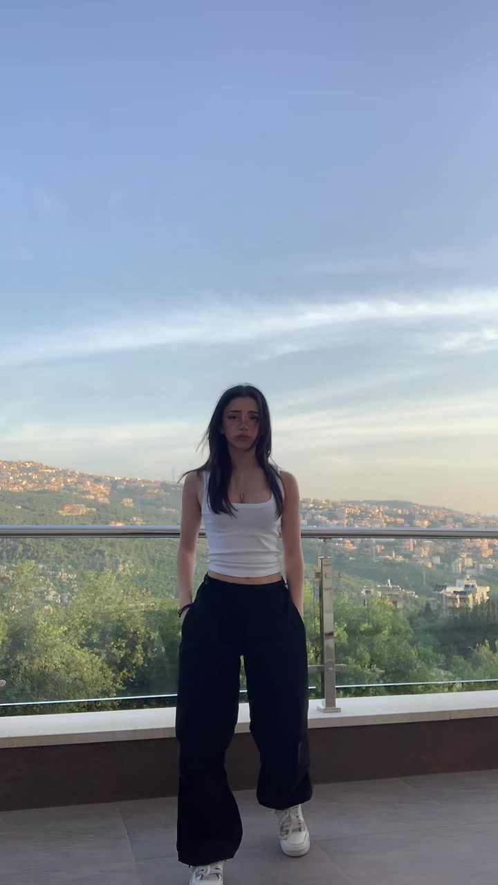@clarayazbk