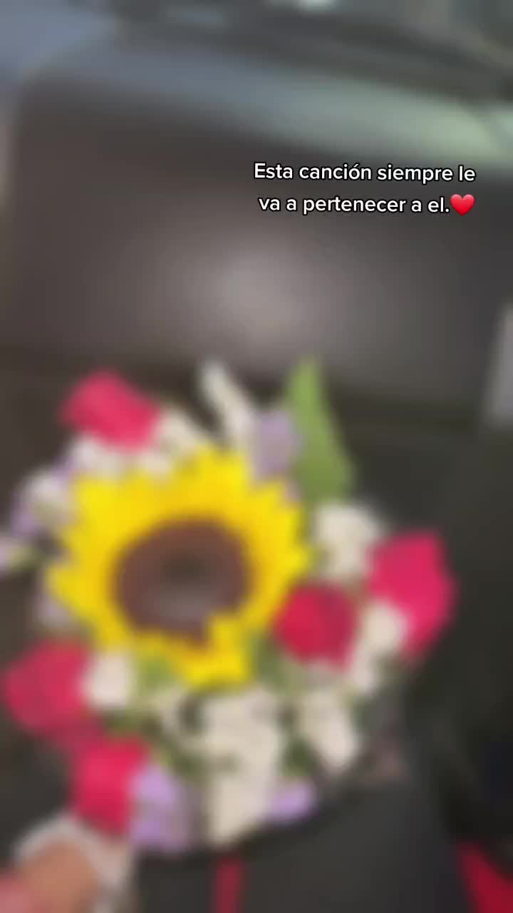 @Leslie García
