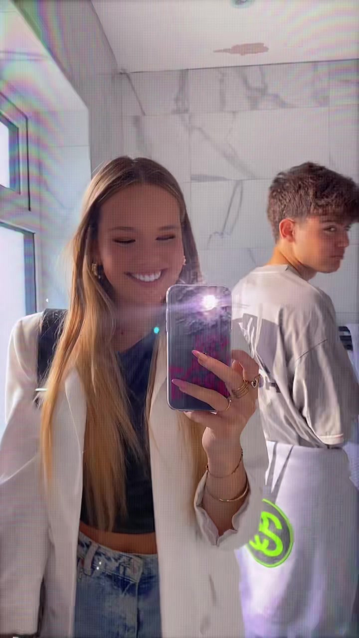@sabeeeela