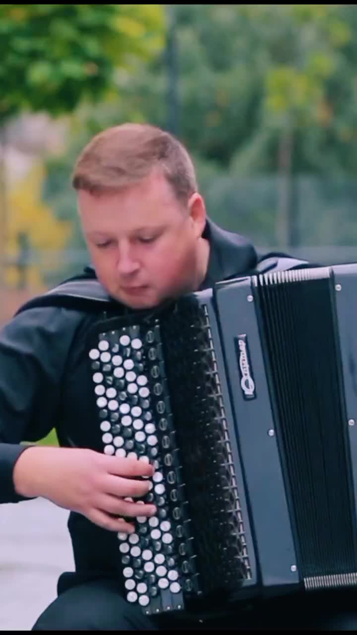 @Sebastian | &Oacute;pera