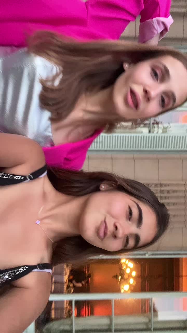 @naomi