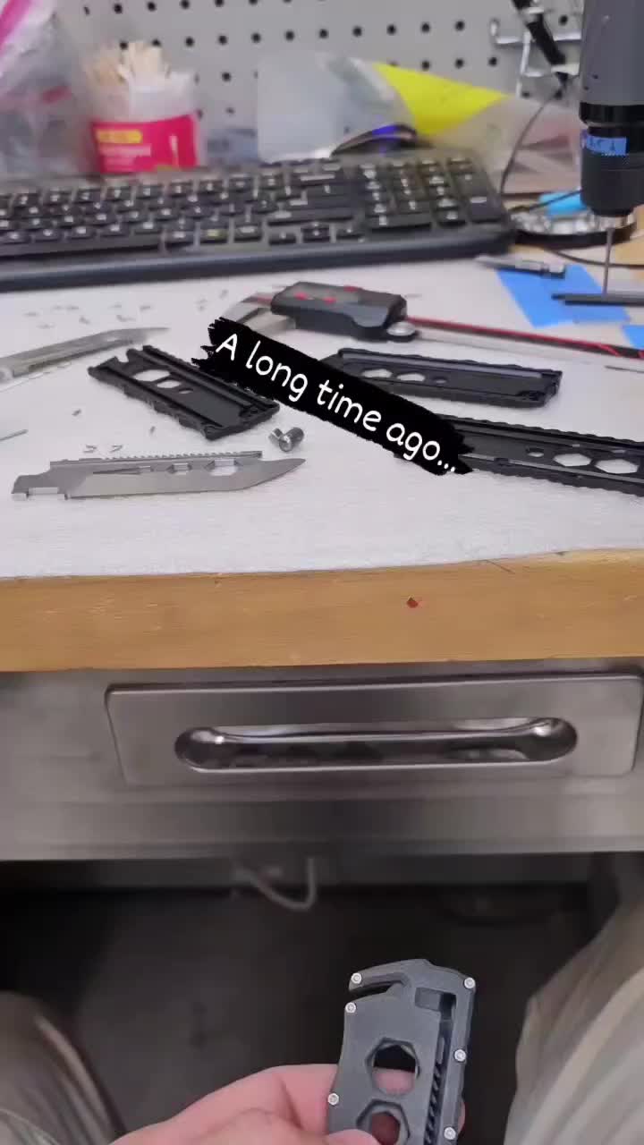 @upknife
