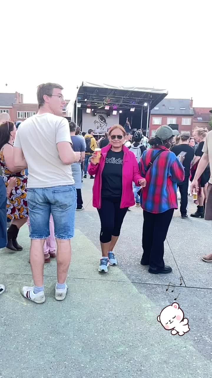 @मोना तमुश्यो💕