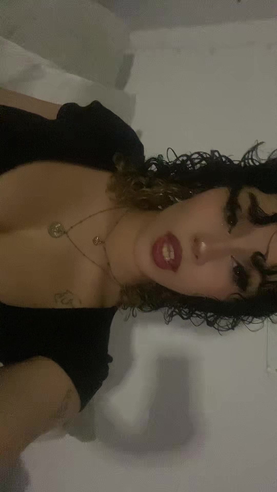 @🦇