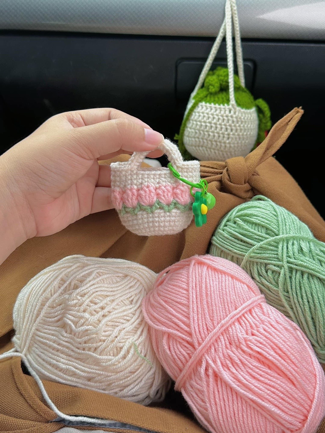 @Crochet with Yan 🧶