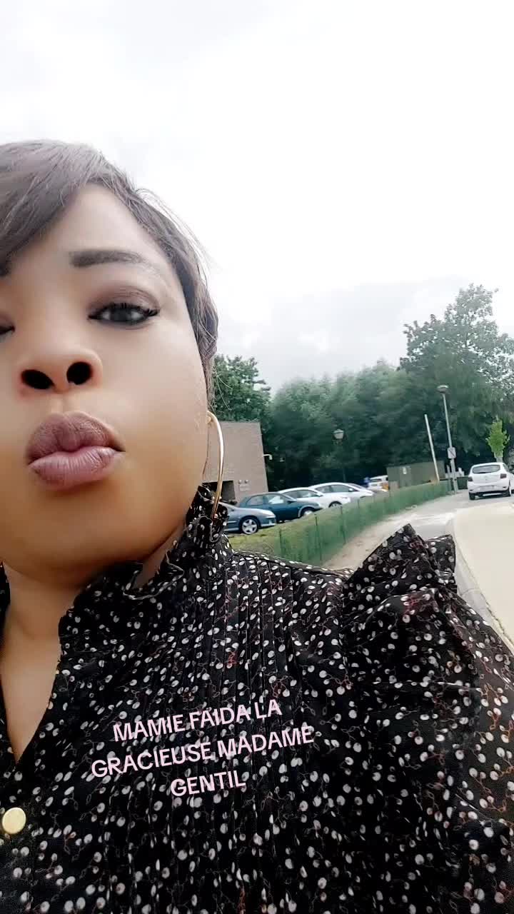 @MAMIE FAIDA  LA  GRACIEUSE