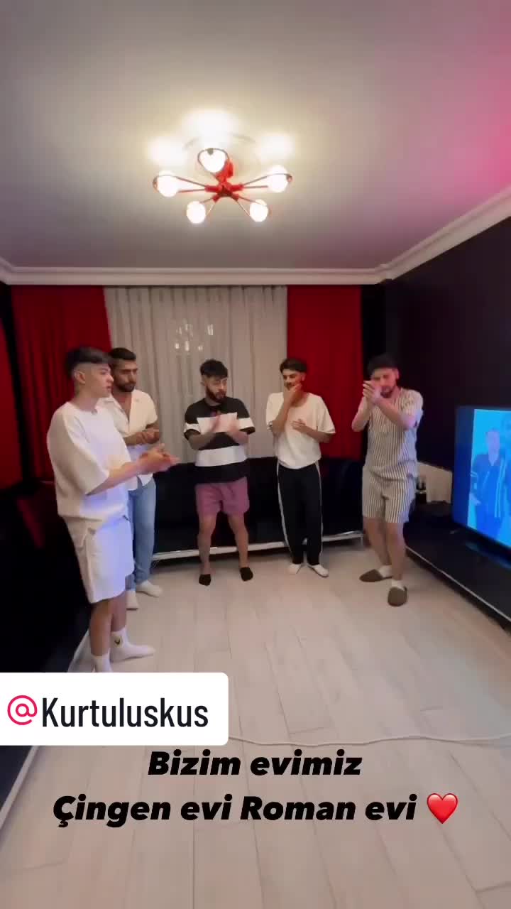 @kurtuluskus&burakbulut