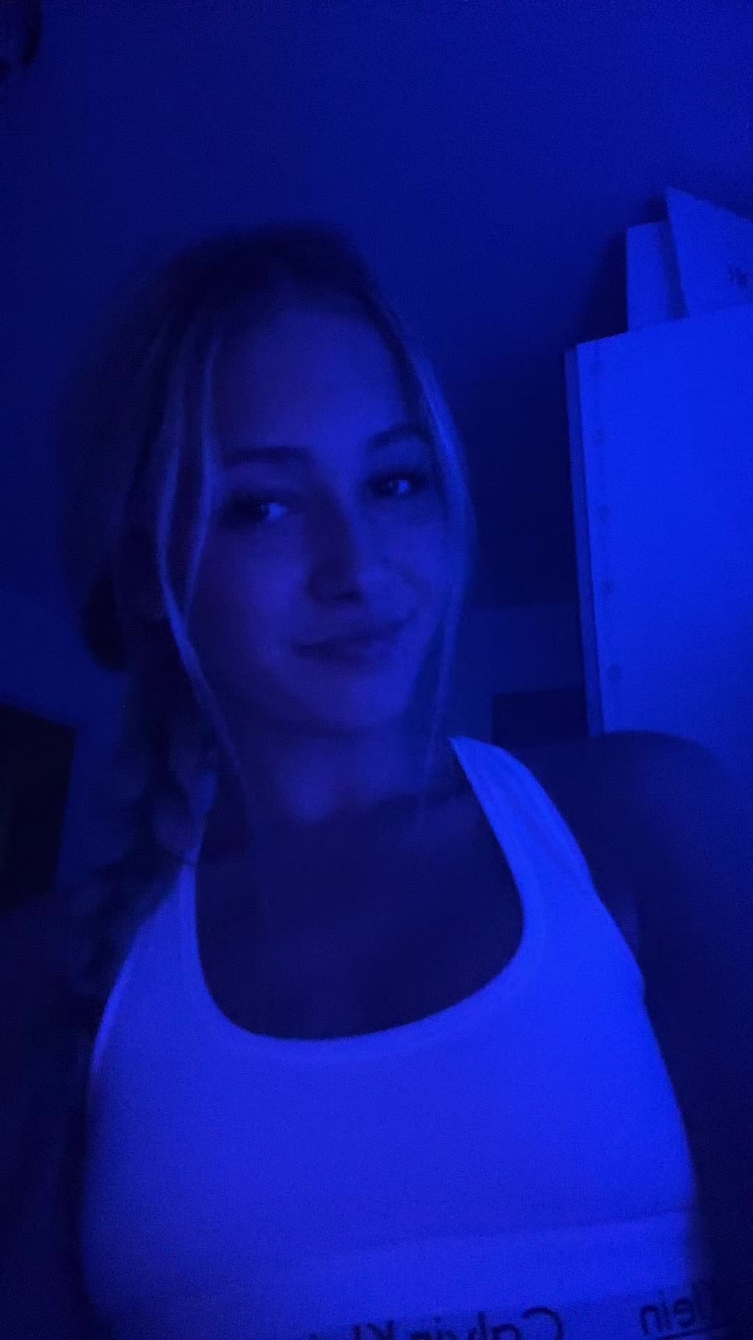 @ava