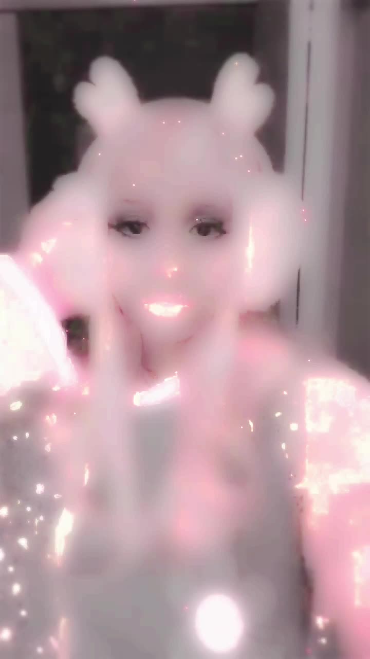 @༶ ✰ a s h , n g f < 3