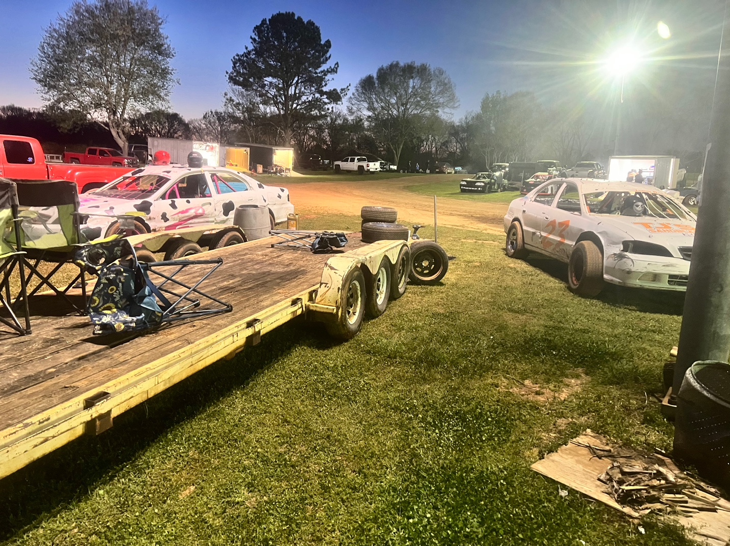 @WHITE LIGHTENING RACING