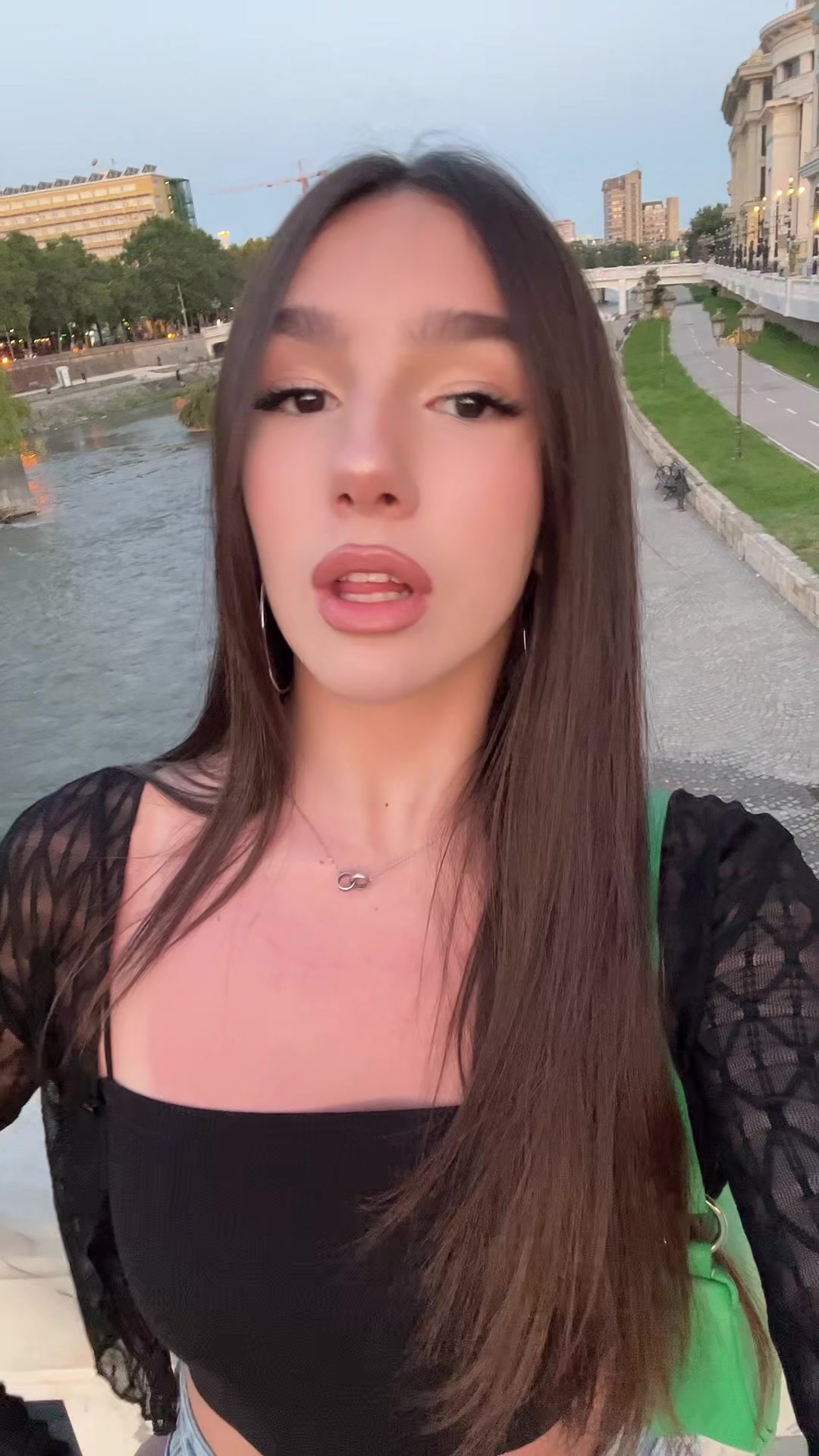 @𝓗𝓪𝓷𝓪 𝓑𝓪𝓳𝓻𝓪𝓶𝓲🇦🇱