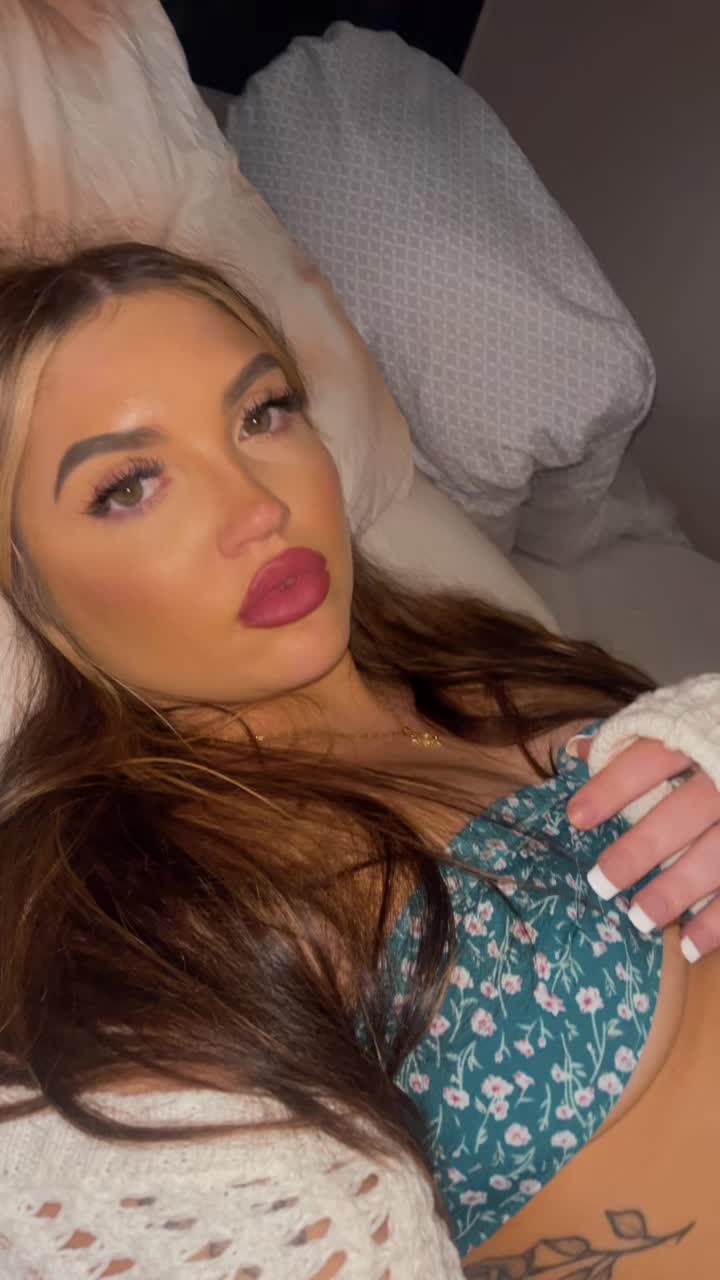 @😇