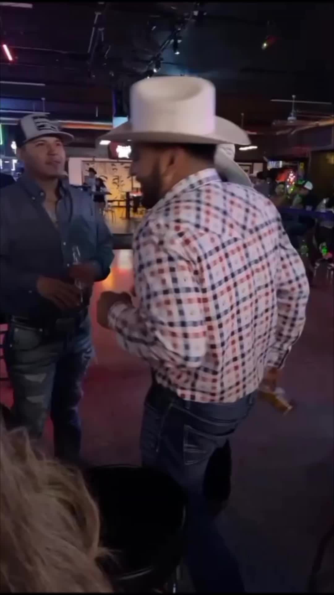 @Victor Zambrano