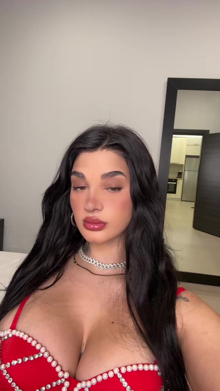 @Isyourgirlangie_