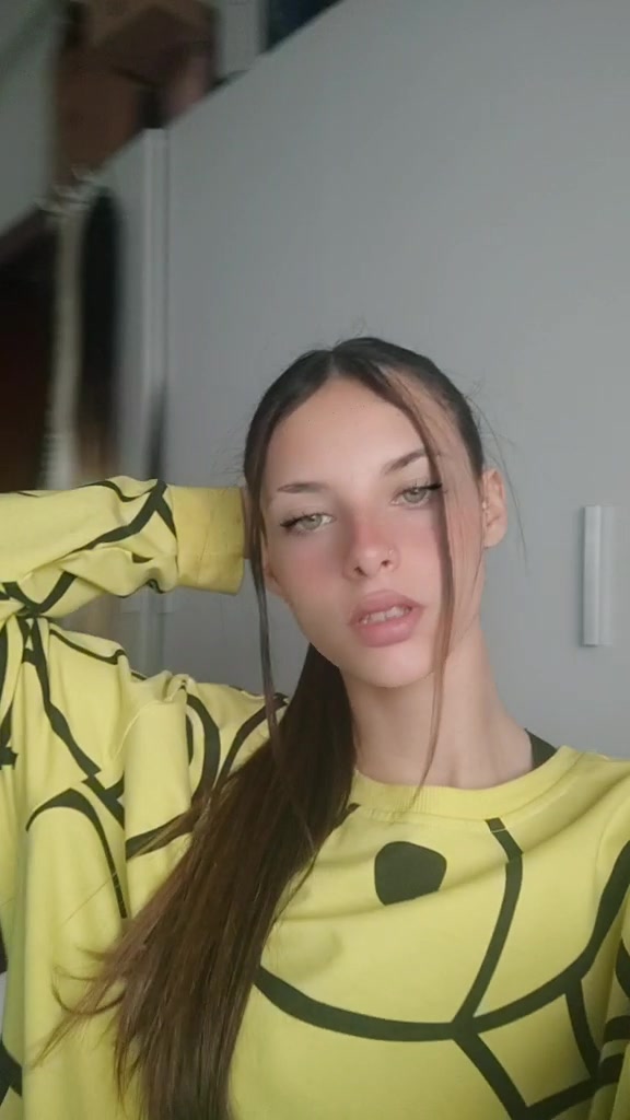 @CRAZY🦊