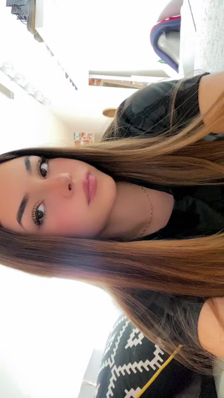@&eacute;l&eacute;a✰