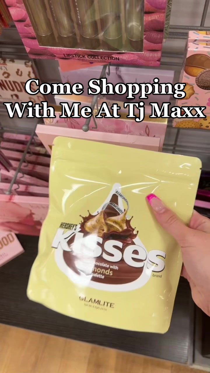 @ItsAlexisSimone