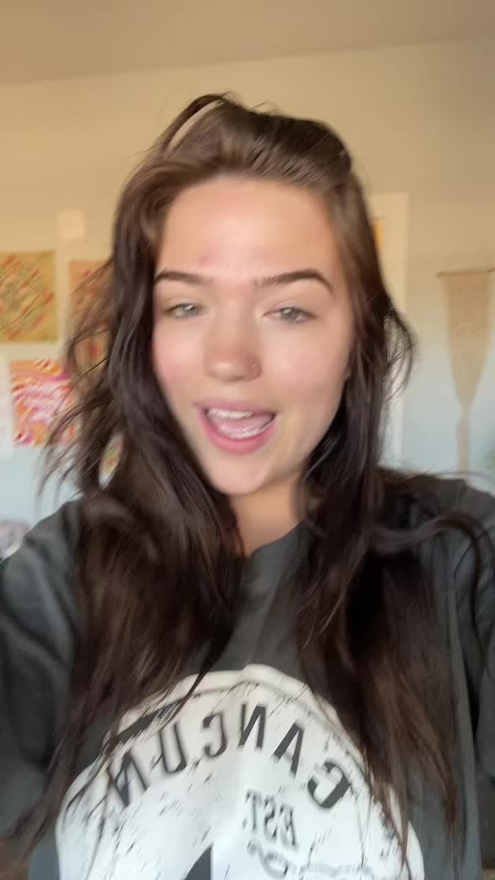 @CJ 🐚🌈🌺👸🏼