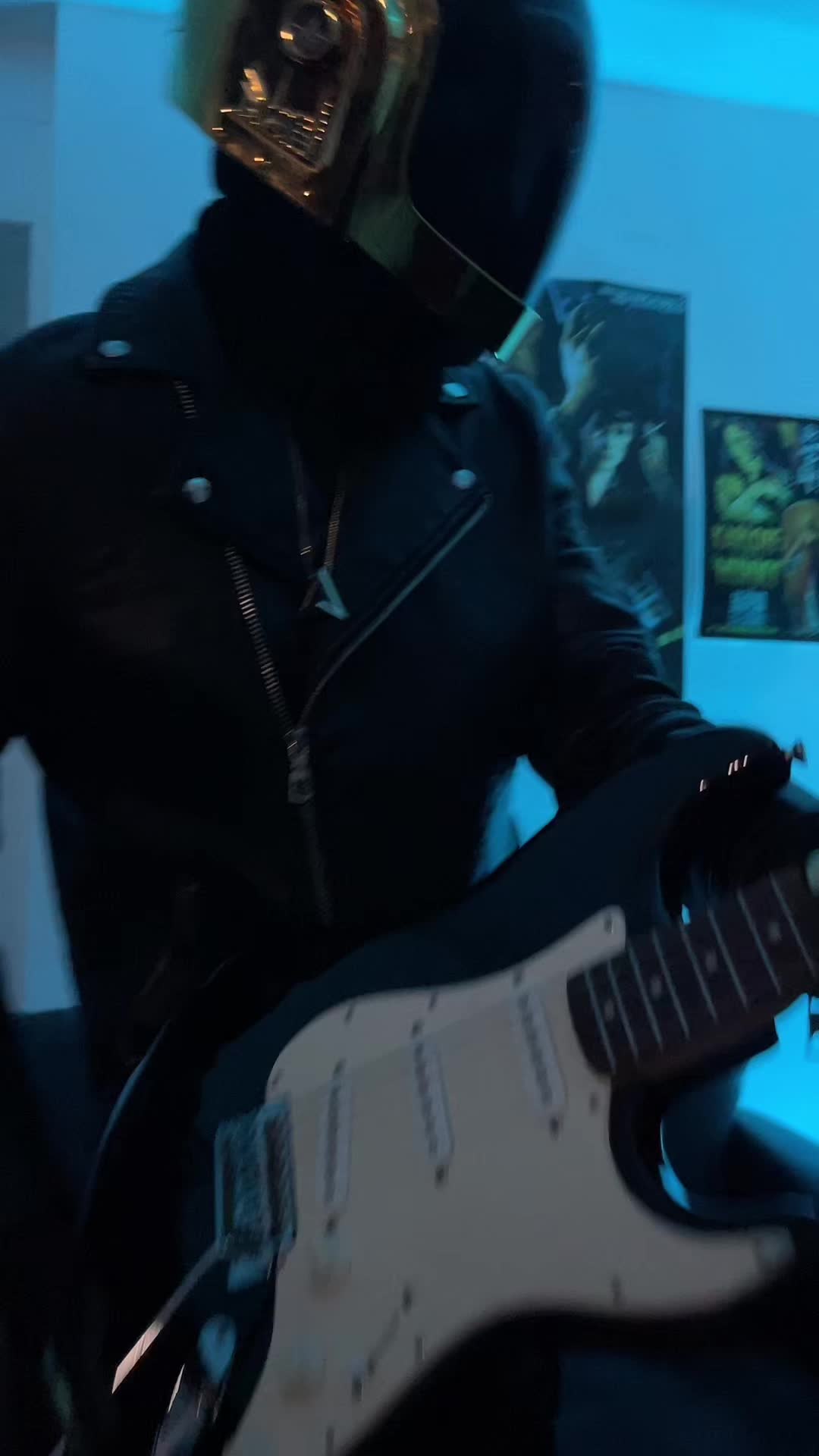 @Ghost Punk
