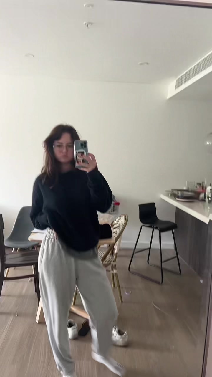 @ellieranaway