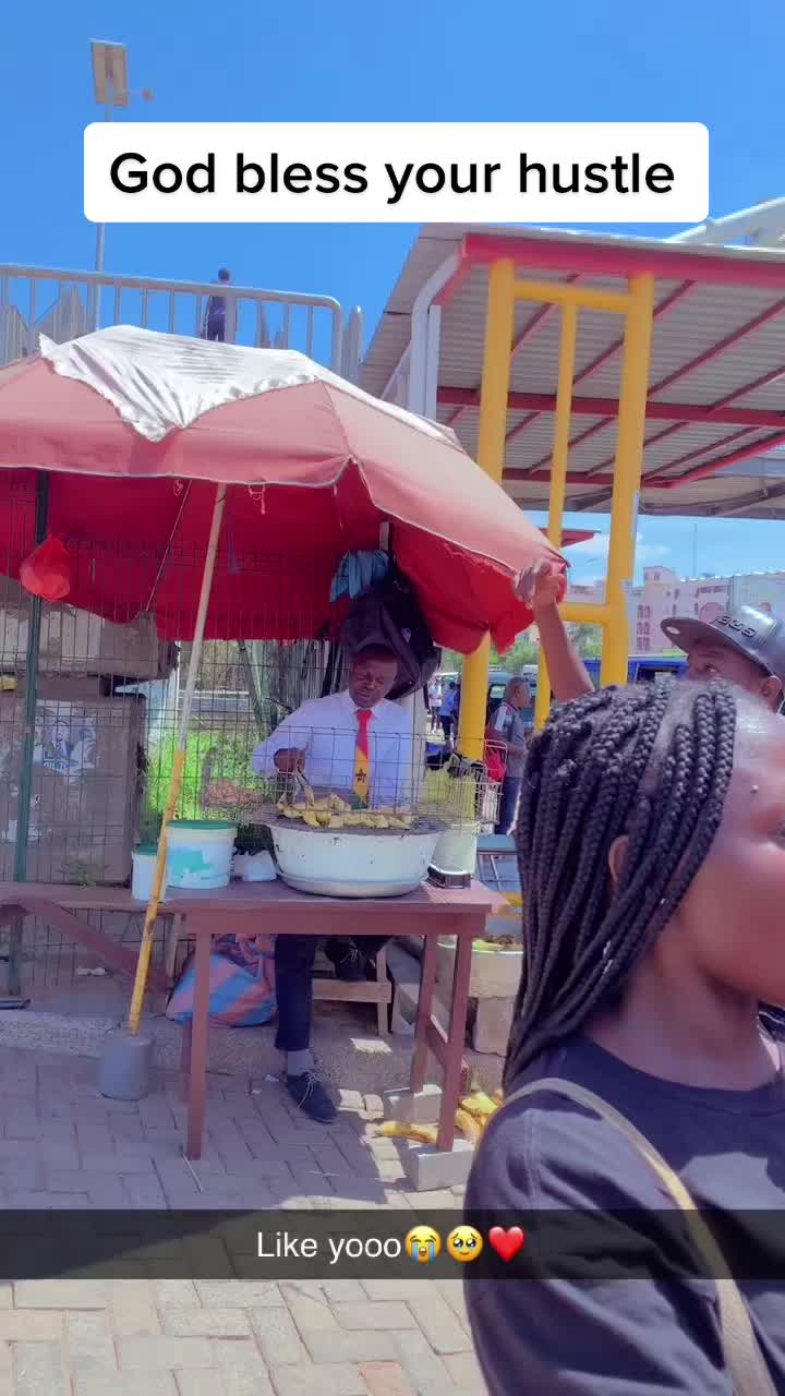 @AGYEIWAA