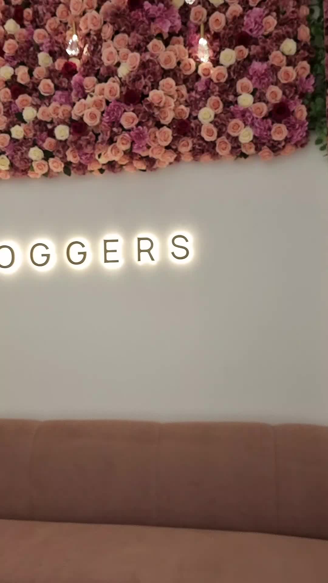 @T BLOGGERS