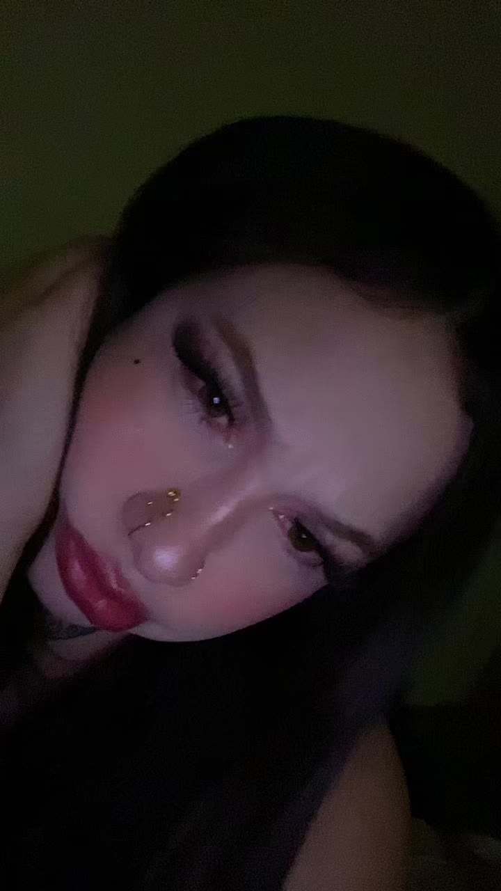 @Selena 🦋