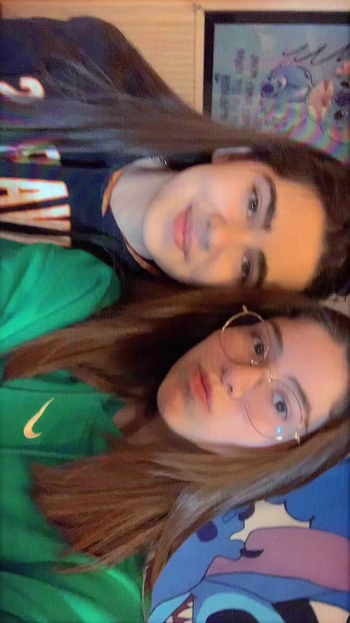 @S&eacute;r&eacute;na 🐺