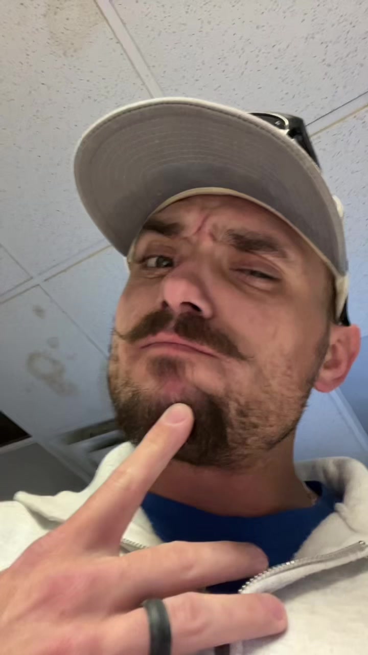 @Rob_Da_Street