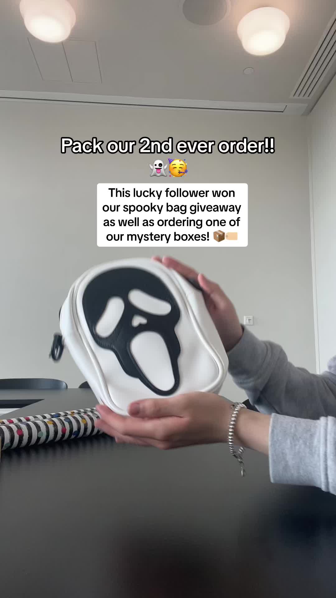 @bespooked