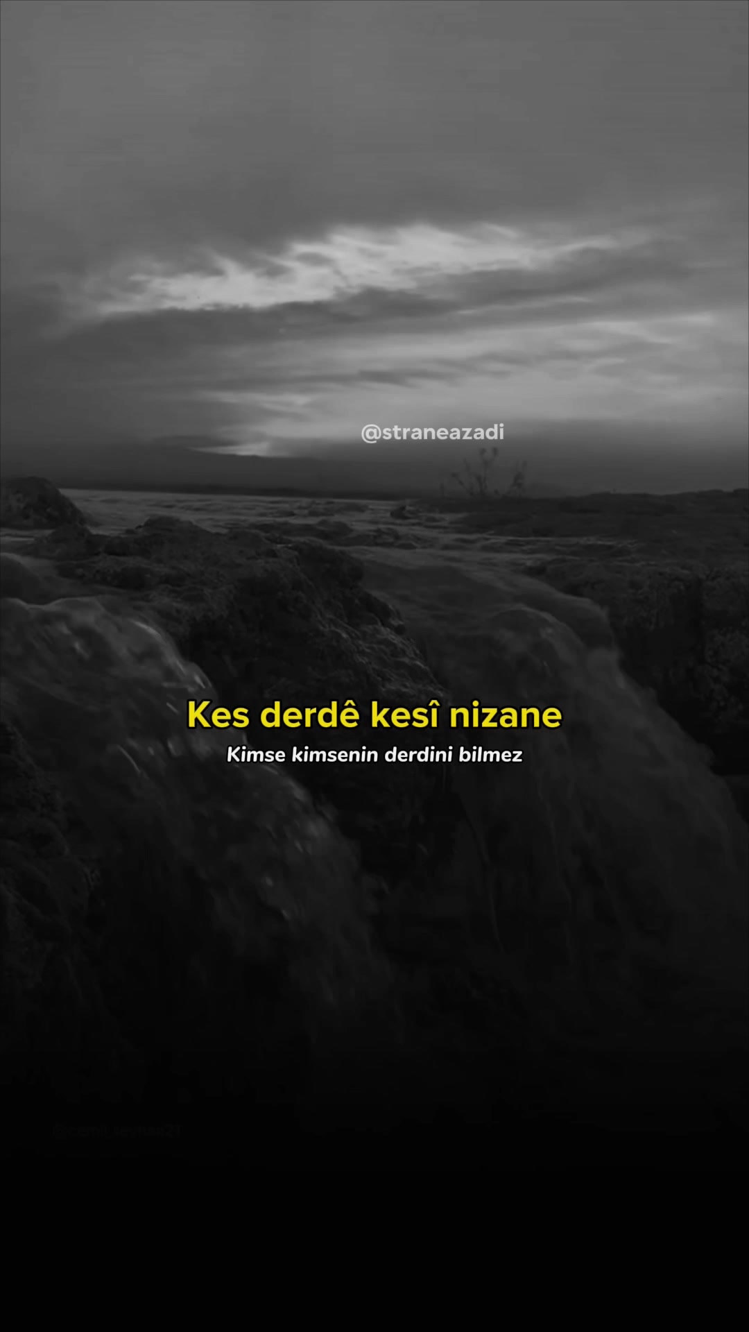 @Stran&ecirc; Azad&icirc;