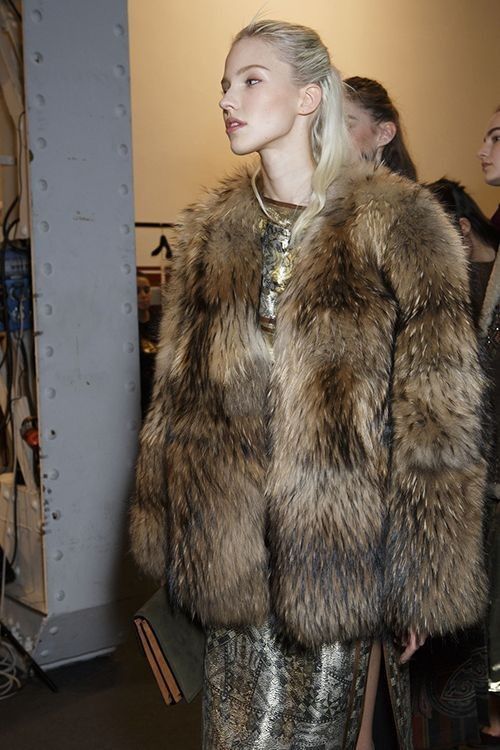 @Fashion 00's✨️🖤