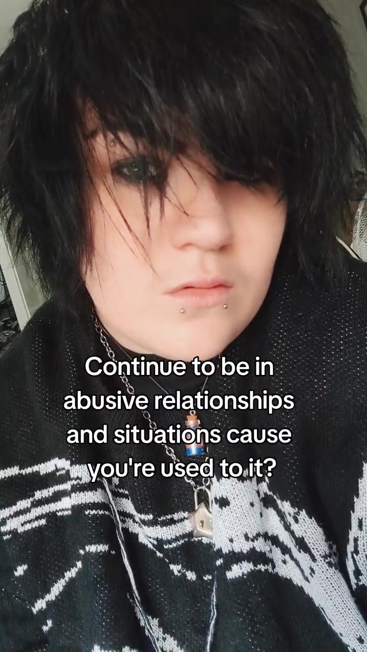 @𝕽𝖚𝖊🖤