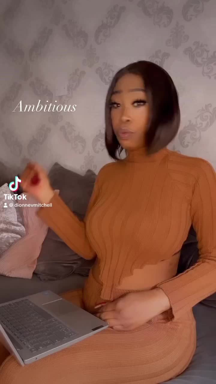 @DionneMitchell
