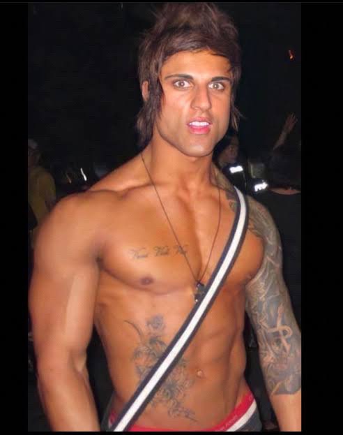 @Zyzz
