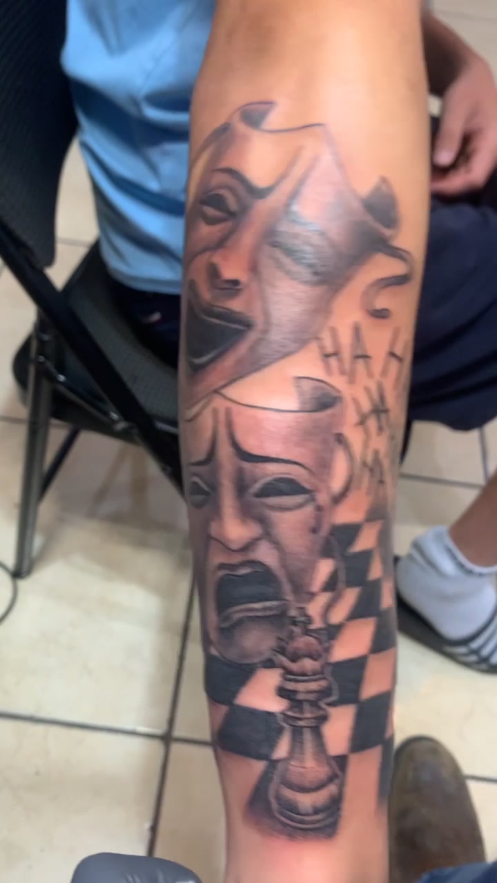 @Lazyboy_tattoos