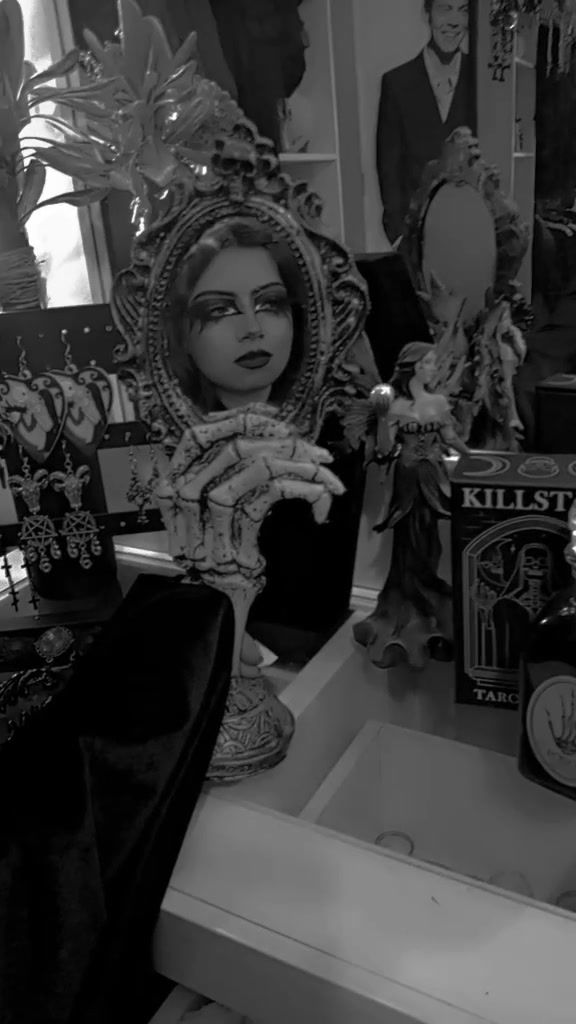 @🥀AbyGail🥀